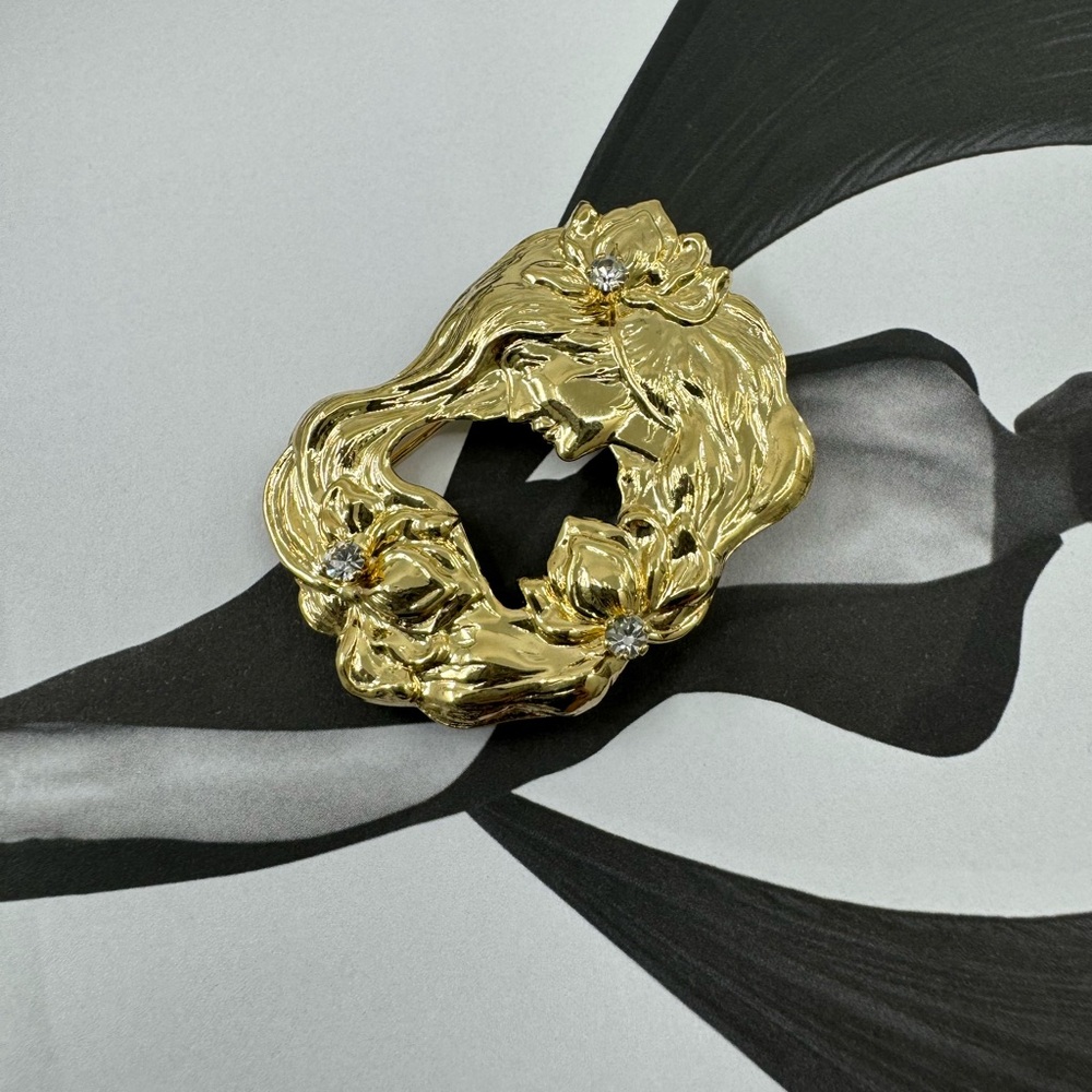 Vintage Kirk’s Folly Lady of the Lake Brooch